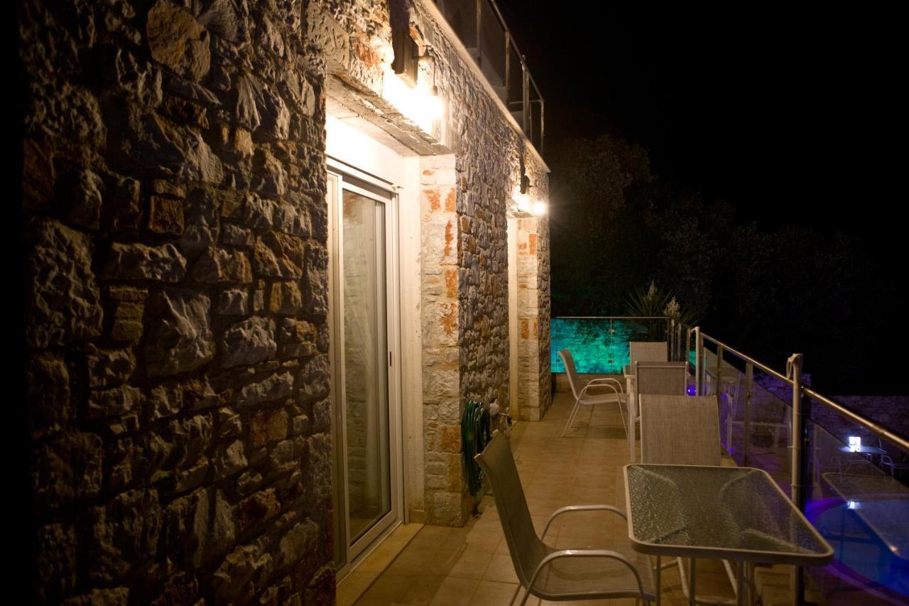 Axion Esti Apartments Skopelos Town Exterior photo