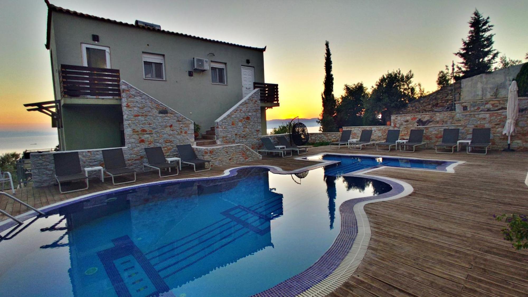 Axion Esti Apartments Skopelos Town Exterior photo