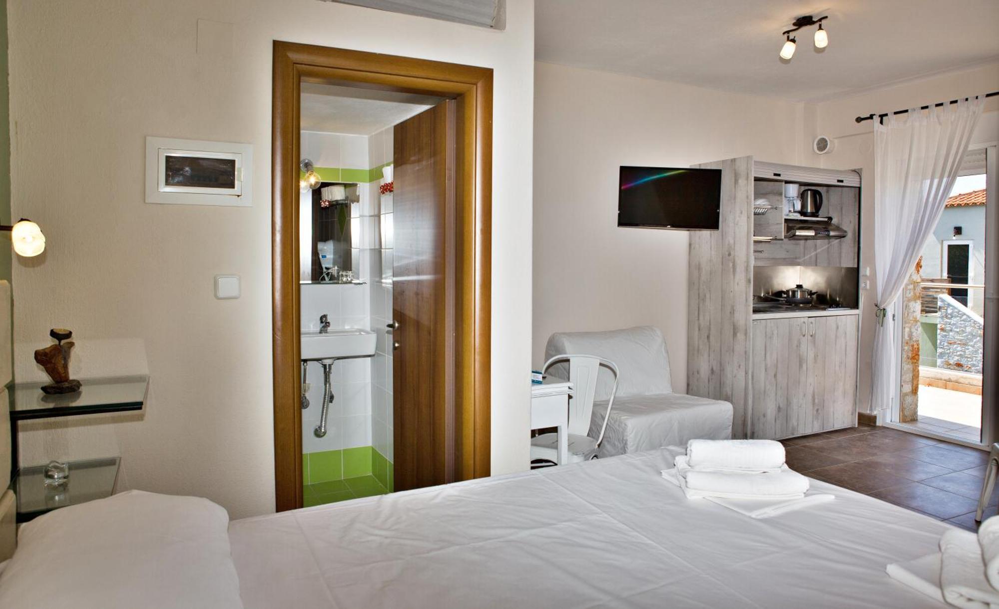 Axion Esti Apartments Skopelos Town Exterior photo