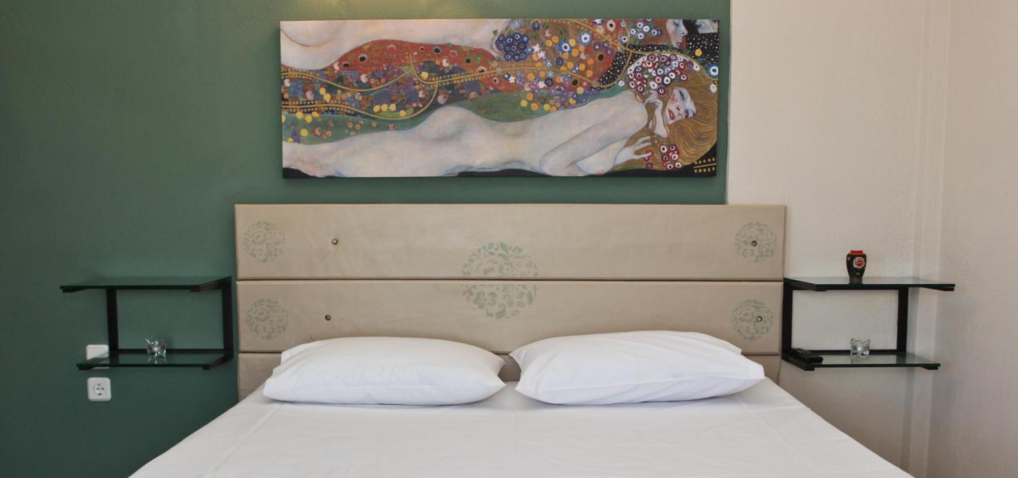 Axion Esti Apartments Skopelos Town Room photo