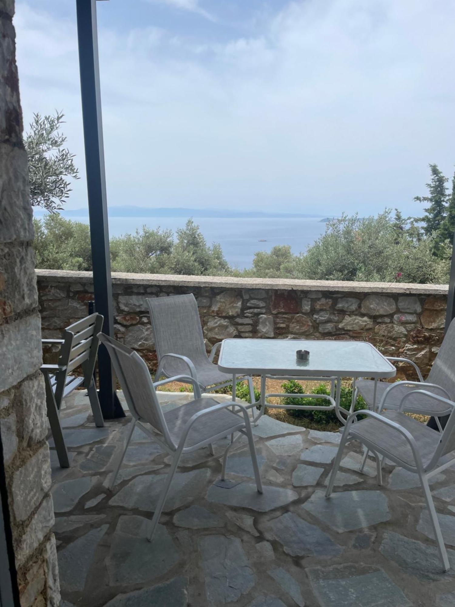 Axion Esti Apartments Skopelos Town Exterior photo
